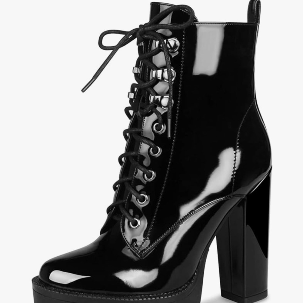 Wet Kiss Ankle Boots Black Patent
